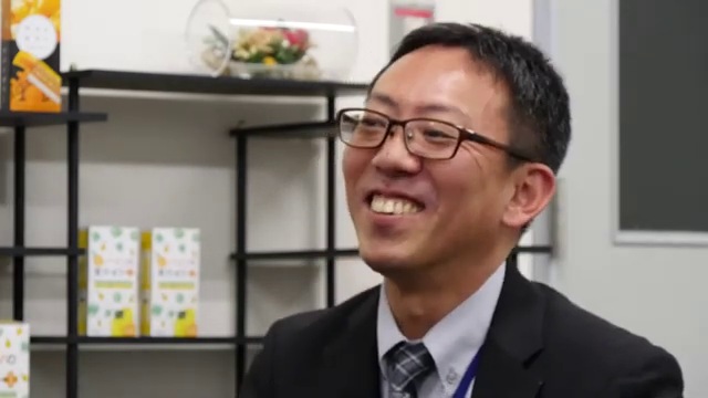 室町ケミカル株式会社 高田雄一様
